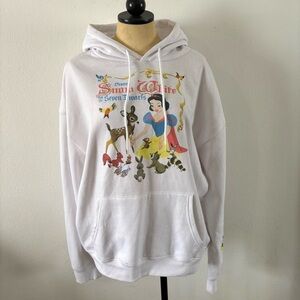 Disney Princess Snow White graphic embroidered hoodie women’s XXL Disneyland